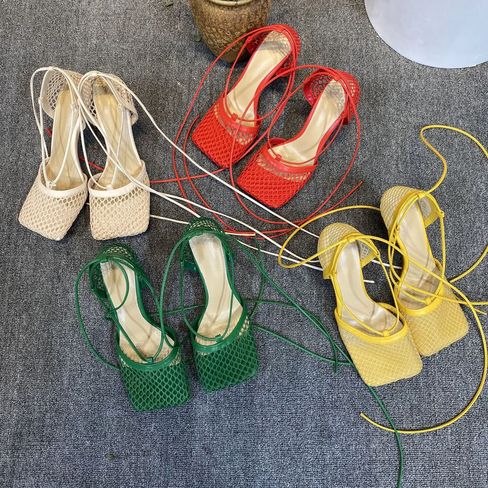 Summer Latest Designed Sexy Lace Up Hollow Out Women Sandals Quare Toe Brethable Fishnet Shoes Thin Heel Cross Tied Party Shoes
Summer Latest Designed Sexy Lace Up Hollow Out Women Sandals Quare Toe Brethable Fishnet Shoes Thin Heel Cross Tied Party Shoes