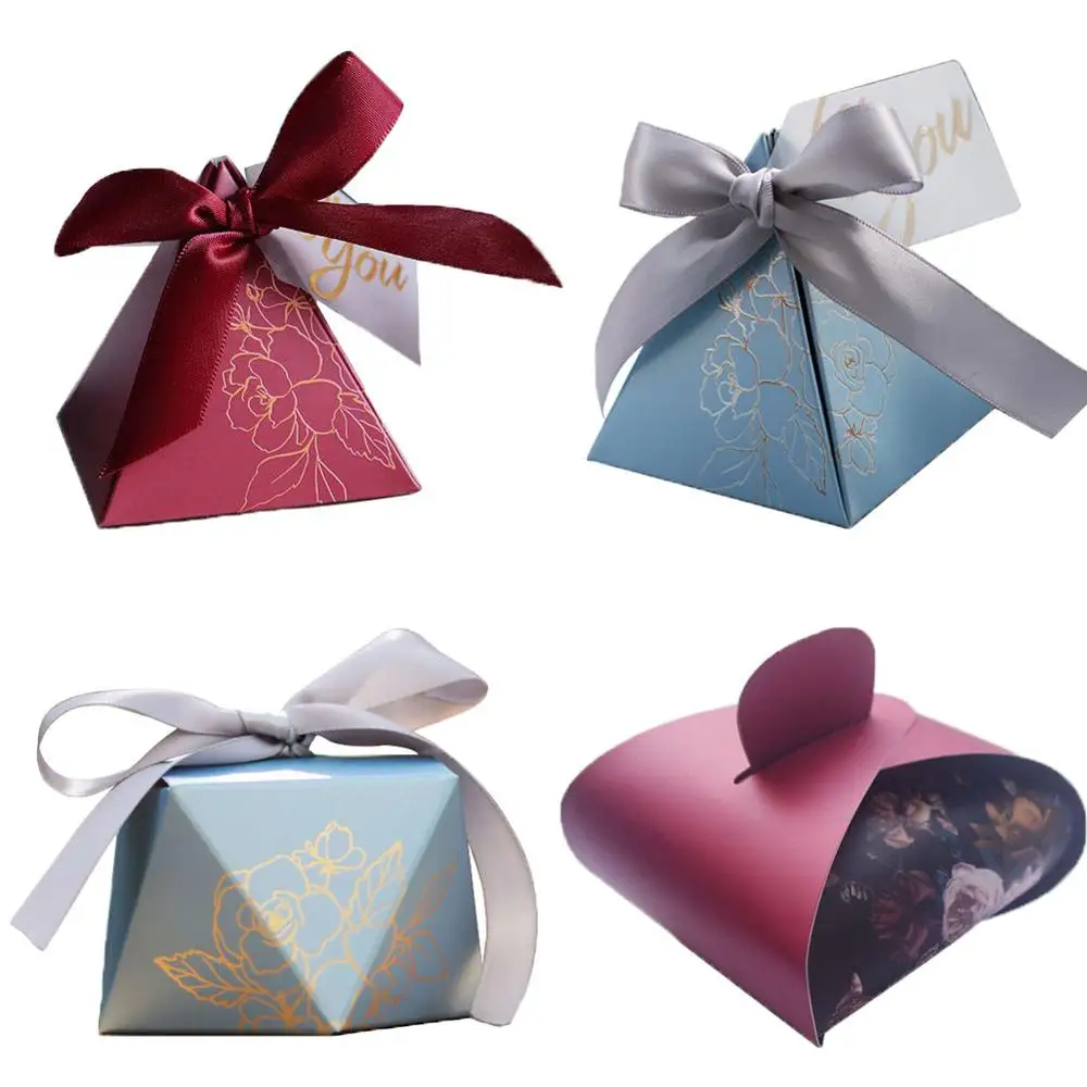 Gift Box Triangular Diamond Gift Bag Wedding Favor and Gifts Candy Box Baby Shower Packing Boxes for Guest Wedding Decoration
Gift Box Triangular Diamond Gift Bag Wedding Favor and Gifts Candy Box Baby Shower Packing Boxes for Guest Wedding Decoration