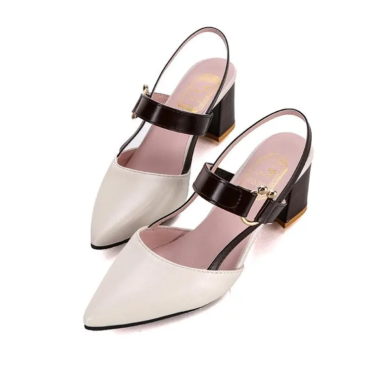 2021 Sandals Women's Summer New Pointy Chunky Sandals Large Size Women's Fashion Woman Shoes 
2021 Sandals Women's Summer New Pointy Chunky Sandals Large Size Women's Fashion Woman Shoes