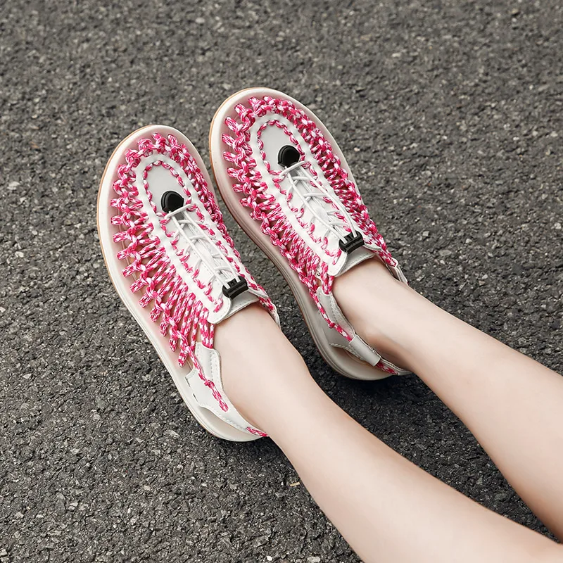 Women's Shoes
Women's Shoes