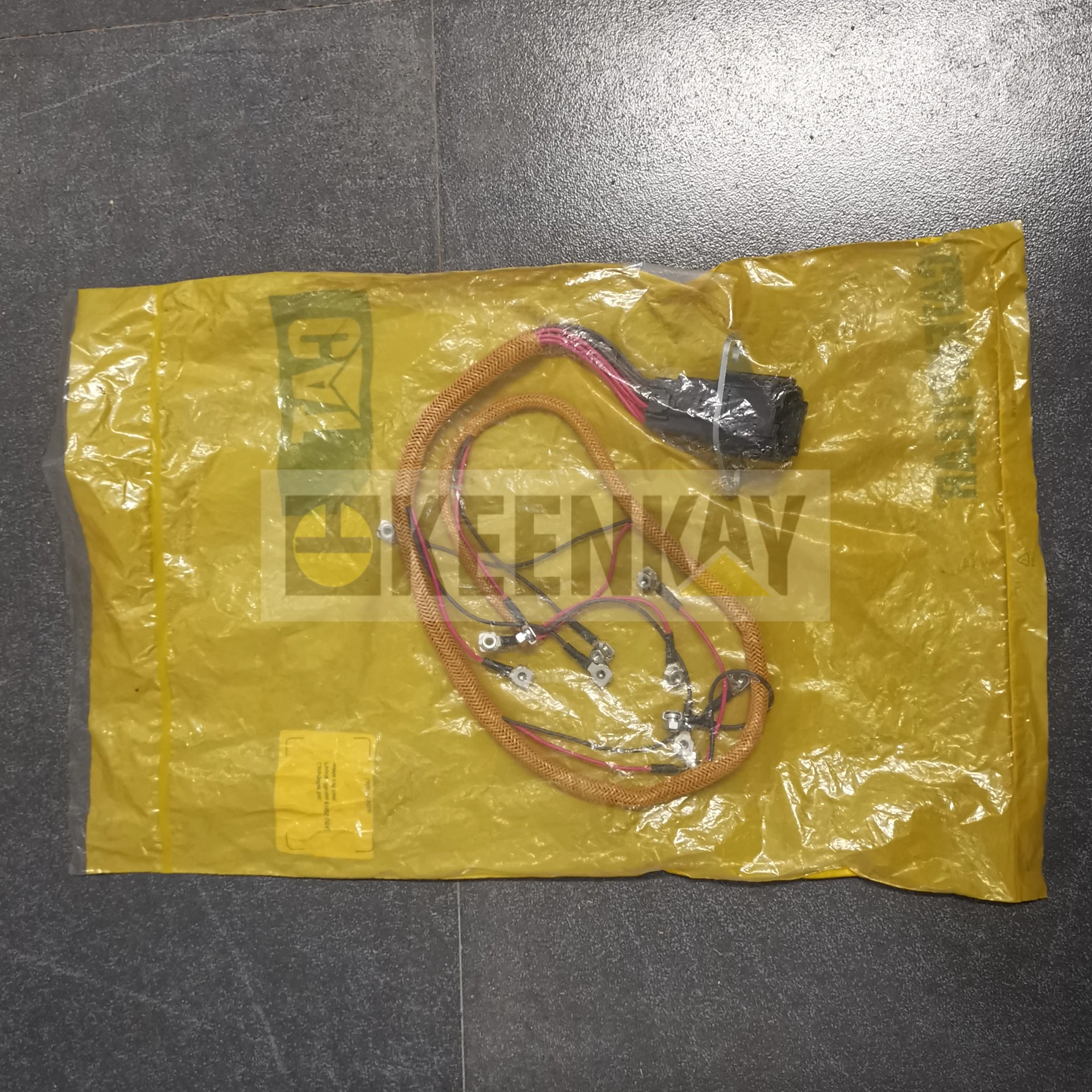 Жгут проводов инжектора 305-4893 для экскаватора C6.4 с двигателем CAT320D 
Жгут проводов инжектора 305-4893 для экскаватора C6.4 с двигателем CAT320D