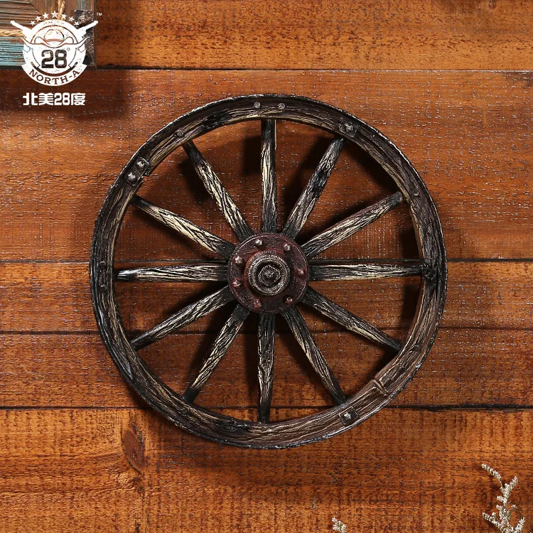 Vintage wheel ornaments, wine cabinet pendants, resin crafts, wood products, home interior decorations
Vintage wheel ornaments, wine cabinet pendants, resin crafts, wood products, home interior decorations