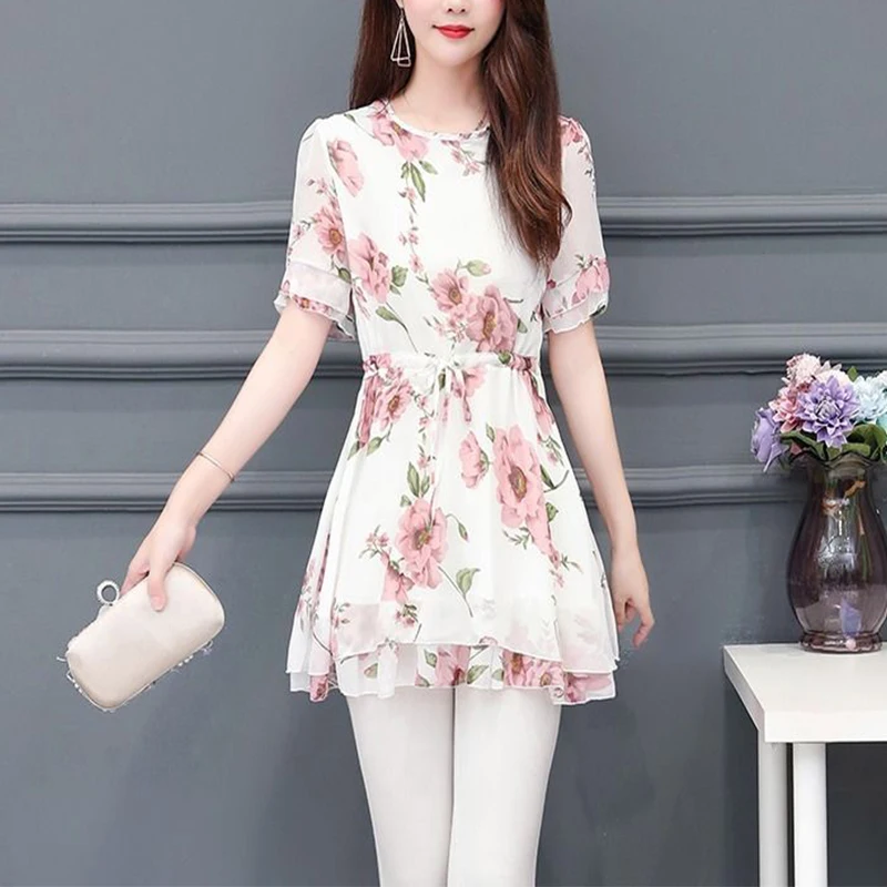 Women's Spring Summer Style Chiffon Blouses Shirt Women's Ruffles Short Sleeve Printed Korean Tops SP120
Women's Spring Summer Style Chiffon Blouses Shirt Women's Ruffles Short Sleeve Printed Korean Tops SP120