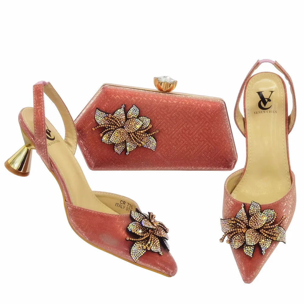 Frican Wedding Italian Shoe and Bag Sets Decorate Nigerian Matching Shoes and Bag with Rhinestone Luxury Shoes Women Designers
Frican Wedding Italian Shoe and Bag Sets Decorate Nigerian Matching Shoes and Bag with Rhinestone Luxury Shoes Women Designers