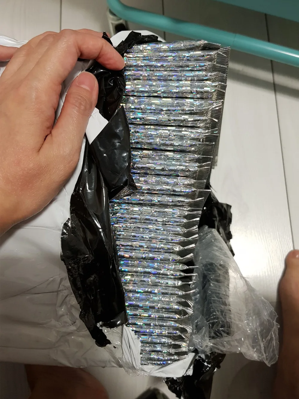 23*30cm/15*13cm Laser Silver Mailing Envelope Bags Courier Bags Waterproof Packaging Bubble Mailers Padded bubble Envelopes Bag
23*30cm/15*13cm Laser Silver Mailing Envelope Bags Courier Bags Waterproof Packaging Bubble Mailers Padded bubble Envelopes Bag