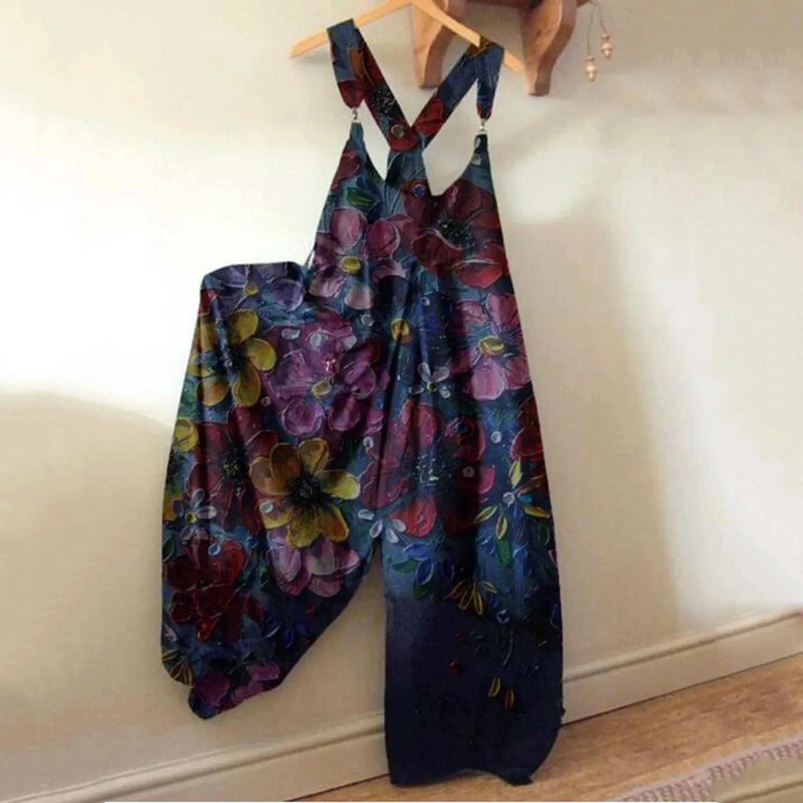 Women Casual Print Pocket Romper Long Playsuit Strap Loose Overalls Pants Summer Wide Leg Jumpsuit 2021 New Macacao Feminino
Women Casual Print Pocket Romper Long Playsuit Strap Loose Overalls Pants Summer Wide Leg Jumpsuit 2021 New Macacao Feminino
