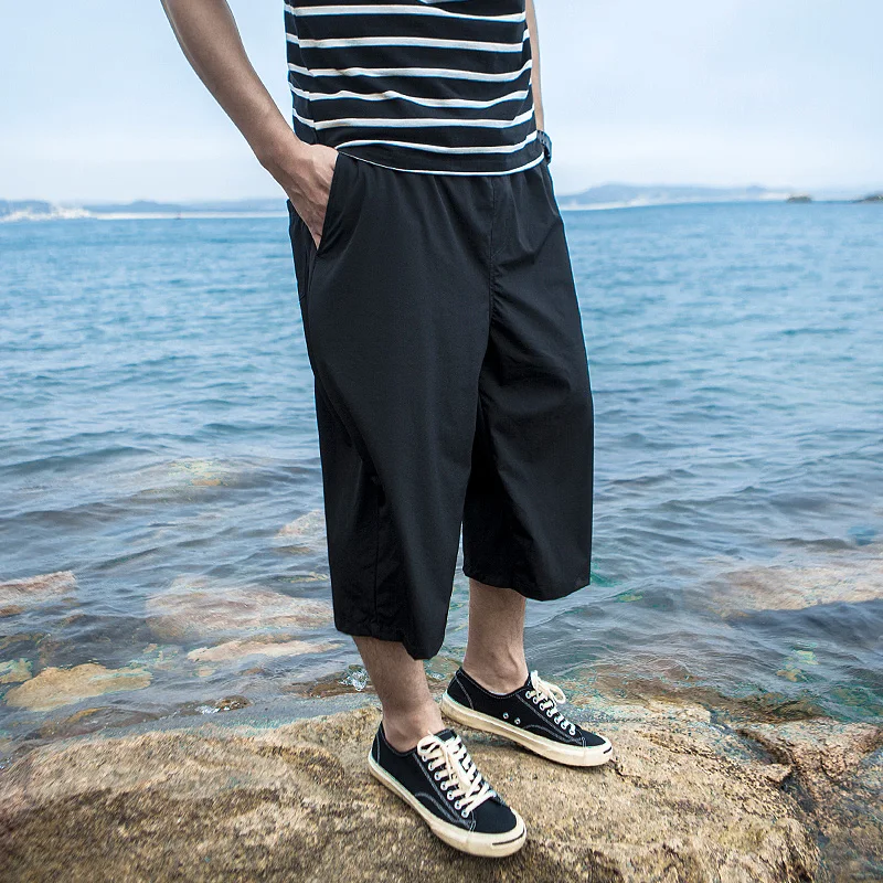 Summer Men's Elastic Waist Cropped Trousers Loose Fit Drawstring Pants Calf-Length
Summer Men's Elastic Waist Cropped Trousers Loose Fit Drawstring Pants Calf-Length