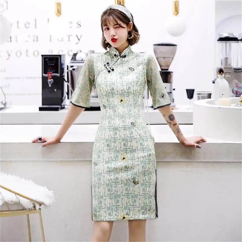 Traditional Chinese Women Dress Slim Short Qipao Vintage Button Dragon Cheongsam Plus Size 3XL 4XL
Traditional Chinese Women Dress Slim Short Qipao Vintage Button Dragon Cheongsam Plus Size 3XL 4XL