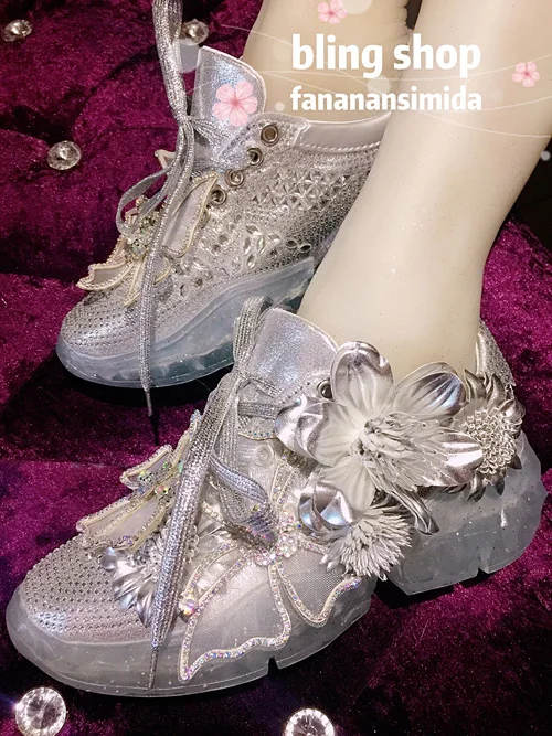 New fashion water drill leather flower fantasy butterfly daddy shoes leisure shoes in 2019
New fashion water drill leather flower fantasy butterfly daddy shoes leisure shoes in 2019