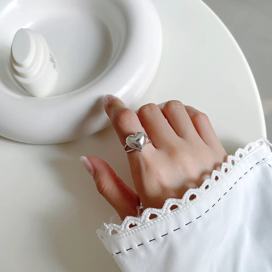 LouLeur Design 925 Sterling Silver Ring Vintage Heart Rings For Women Luxury Adjustable Ring 2021 Trend Silver 925 Jewelry
LouLeur Design 925 Sterling Silver Ring Vintage Heart Rings For Women Luxury Adjustable Ring 2021 Trend Silver 925 Jewelry
