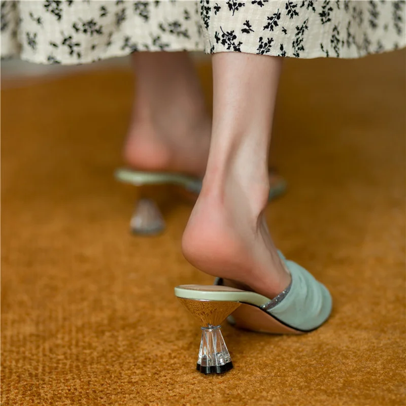 2021 new mesh thick heel fairy style fashion sandals with round toe open toe high heel sandals and slippers
2021 new mesh thick heel fairy style fashion sandals with round toe open toe high heel sandals and slippers