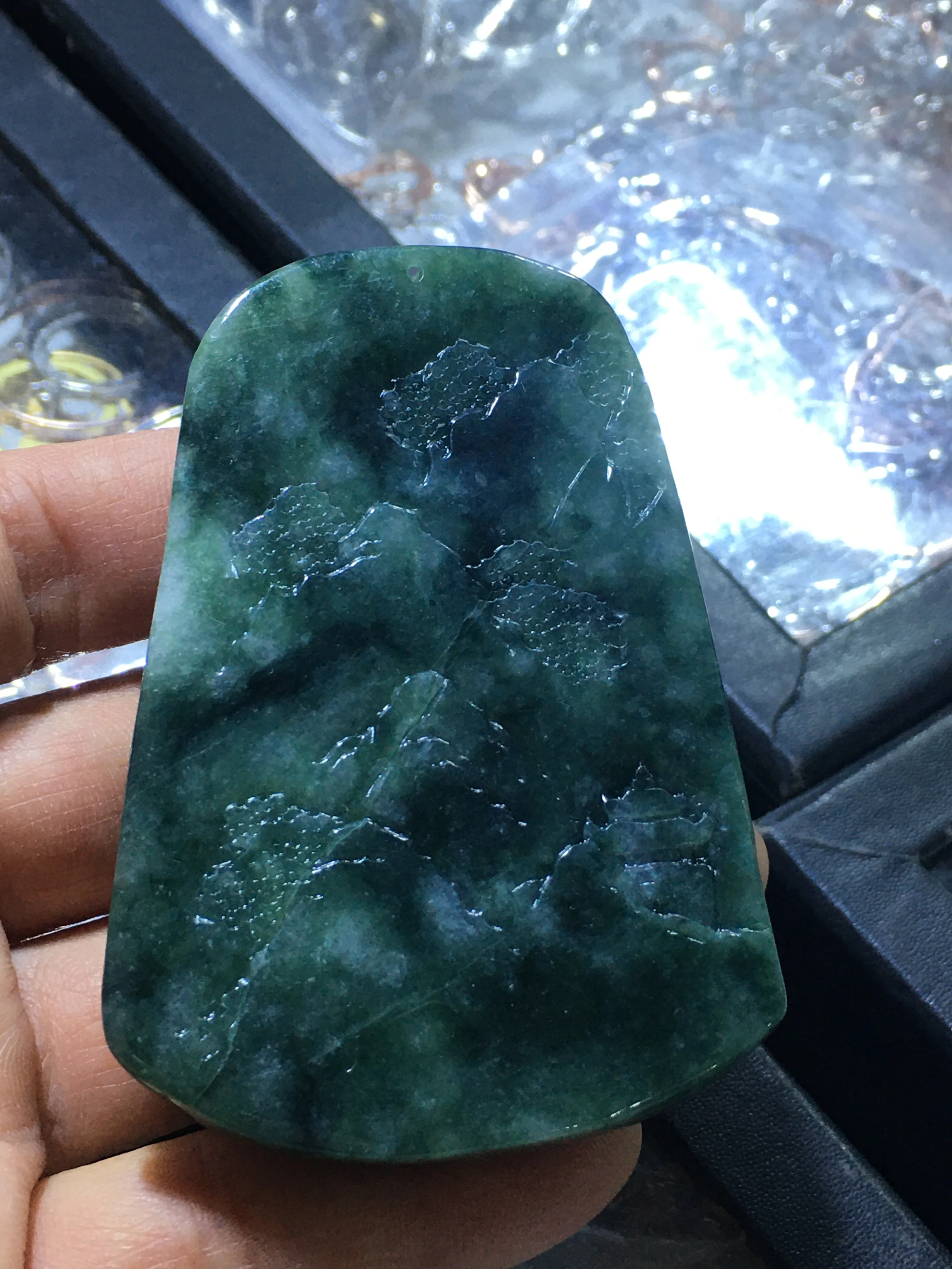 Natural 7A Myanmar jade Handcarved landscape waterfall green jade pendant jade necklace pendants jewelry jade necklaces
Natural 7A Myanmar jade Handcarved landscape waterfall green jade pendant jade necklace pendants jewelry jade necklaces