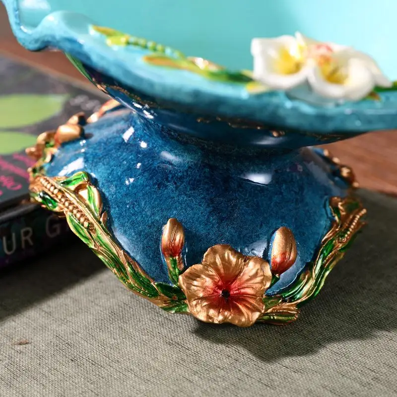 Resin Colorfast Ashtray Portable Floral Blue Ash Tray Round Cigarette Holder Living Room Office Bathroom Desk Ash Storage Case
Resin Colorfast Ashtray Portable Floral Blue Ash Tray Round Cigarette Holder Living Room Office Bathroom Desk Ash Storage Case
