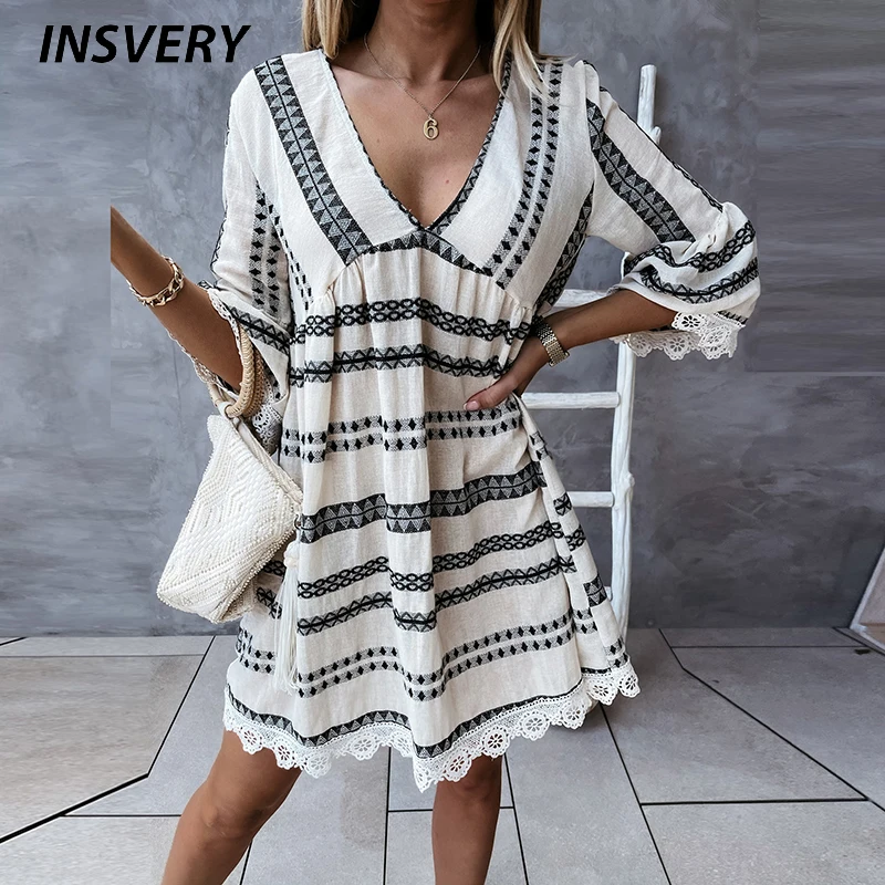 Elegant A-Line Dress Women V Neck Vintage Print Dresses For Women Lace Patchwork Flare Sleeve Beach Party Dress 2021 Short Dress
Elegant A-Line Dress Women V Neck Vintage Print Dresses For Women Lace Patchwork Flare Sleeve Beach Party Dress 2021 Short Dress