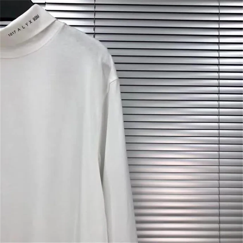 ALYX Long Sleeve T-shirts High Quality Cotton Top Tee Neckline Print ALYX Tops 1017 ALYX 9SM Roll Turtleneck Casual Tee
ALYX Long Sleeve T-shirts High Quality Cotton Top Tee Neckline Print ALYX Tops 1017 ALYX 9SM Roll Turtleneck Casual Tee