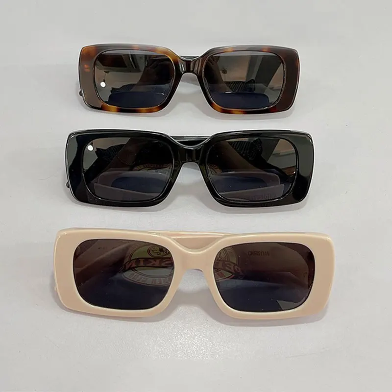2021 New Men Women Small Face Acetate Frames Classic Sunglasses Fashion S2u Vintage Polarized Lady Eyeglasses With Original Box
2021 New Men Women Small Face Acetate Frames Classic Sunglasses Fashion S2u Vintage Polarized Lady Eyeglasses With Original Box