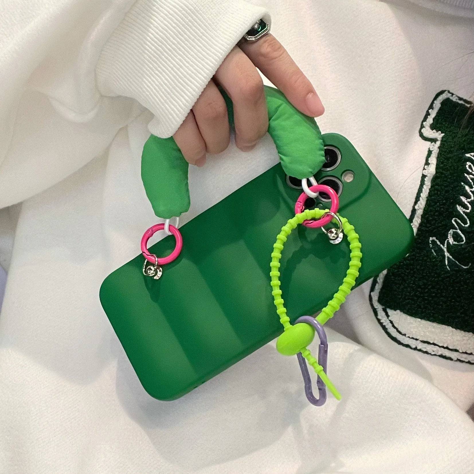 Creative cotton wristband bracelet for iPhone 13 12 11 pro Max Xs X XR xsmax silicone back cover with Weave
Creative cotton wristband bracelet for iPhone 13 12 11 pro Max Xs X XR xsmax silicone back cover with Weave