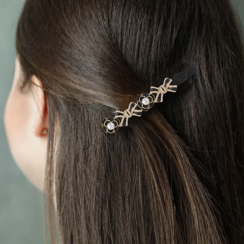 1pc Vintage Camellia Side Clip With Bow And Pearl Hairpin About 8.5*1.5cm Ladies Woman Elegant And Noble Hair Accessories New
1pc Vintage Camellia Side Clip With Bow And Pearl Hairpin About 8.5*1.5cm Ladies Woman Elegant And Noble Hair Accessories New