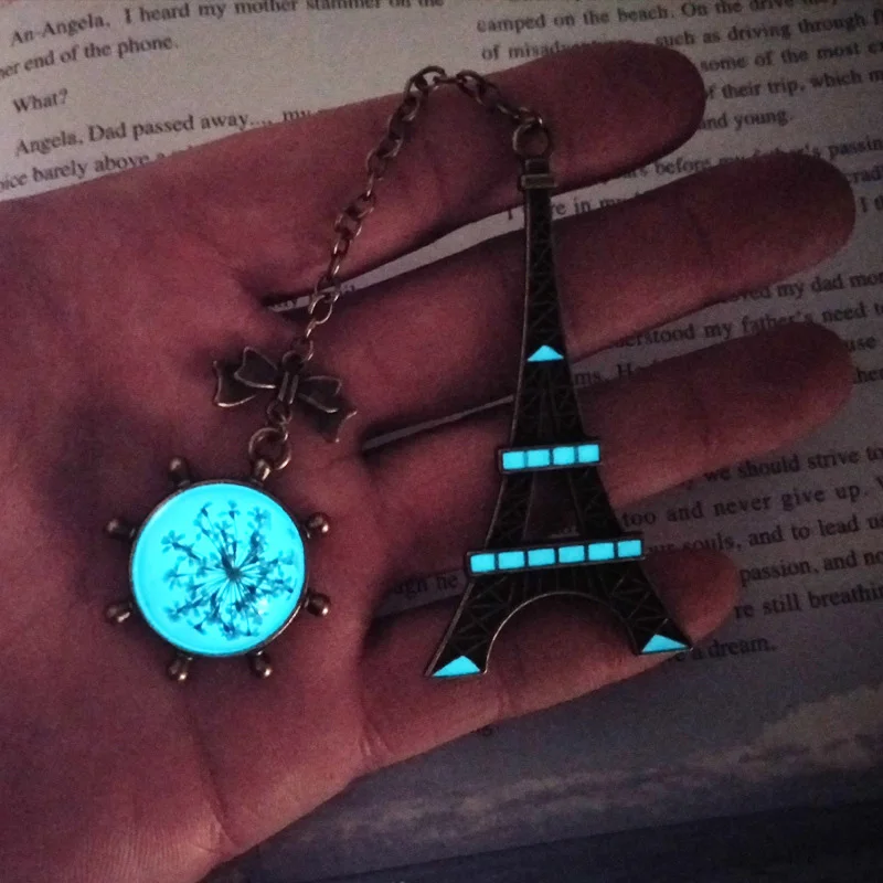 Creative 3D Bookmark France Tower Bookmark Retro Luminous Metal Book Marks Vintage for Books Novelty Items for Teacher Supplies
Creative 3D Bookmark France Tower Bookmark Retro Luminous Metal Book Marks Vintage for Books Novelty Items for Teacher Supplies