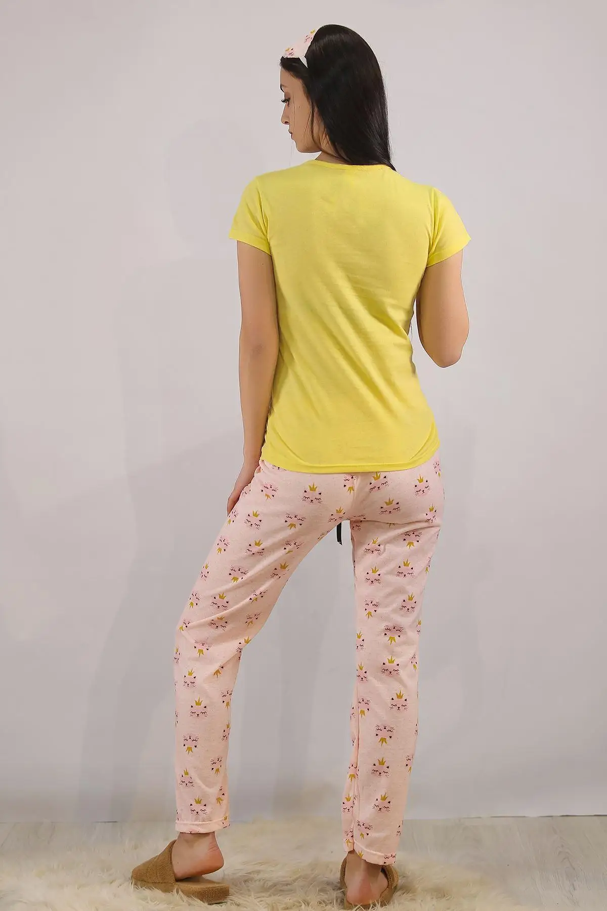 Printed Pajamas Sets Sweatproof Comfortable Fabric Good Sleep Vivid Colors Durable Healthy Sleep Comfortable Collar
Printed Pajamas Sets Sweatproof Comfortable Fabric Good Sleep Vivid Colors Durable Healthy Sleep Comfortable Collar