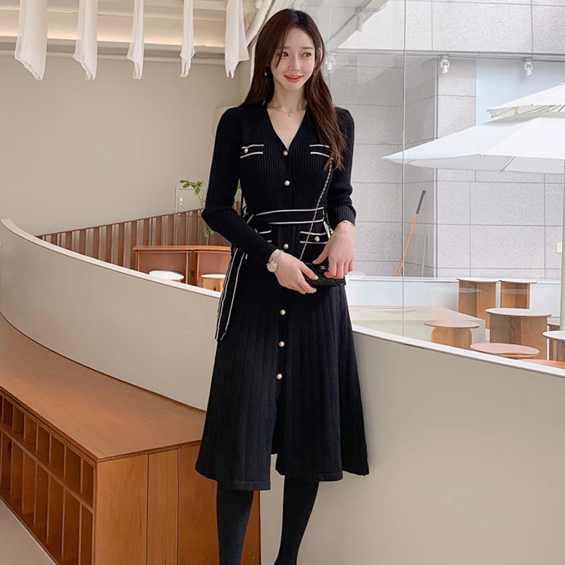 Женское трикотажное платье с поясом и V-образным вырезом, однотонное однобортное платье в Корейском стиле с длинным рукавом и высокой талие...
Женское трикотажное платье с поясом и V-образным вырезом, однотонное однобортное платье в Корейском стиле с длинным рукавом и высокой талие...