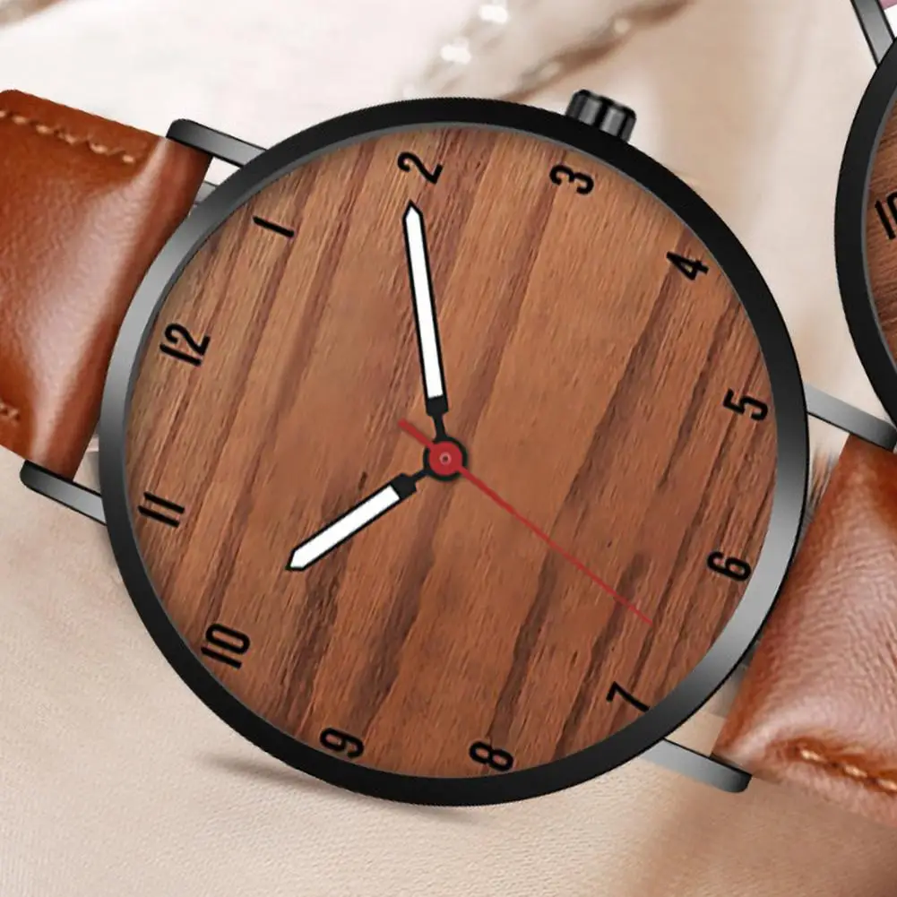 HOT SALESNew Arrival Classic Couple Wristwatch Simple Faux Leather Strap Quartz Watch Valentines Day Present for Date
HOT SALESNew Arrival Classic Couple Wristwatch Simple Faux Leather Strap Quartz Watch Valentines Day Present for Date