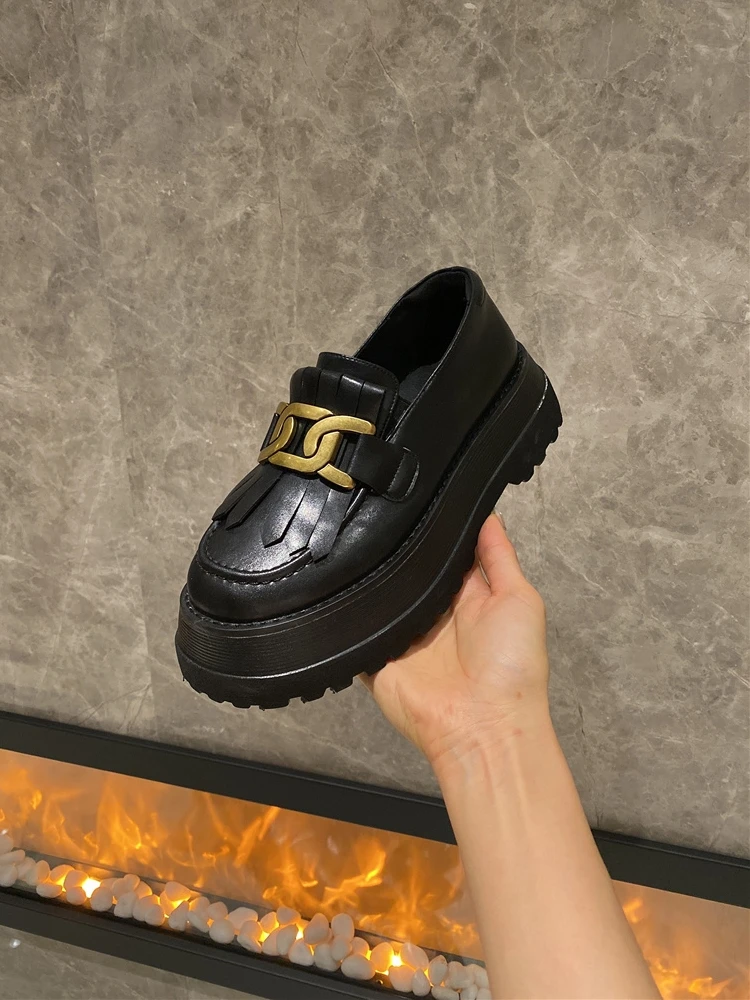 Fashion Metal Decoration Tassel Platform Small Leather Shoes Spring And Autumn New All-Match Large Size 35-40 Women's Shoes
Fashion Metal Decoration Tassel Platform Small Leather Shoes Spring And Autumn New All-Match Large Size 35-40 Women's Shoes