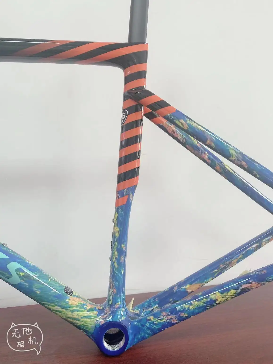 Carbon fiber road bike 2021 NEW SL7 T1000 V disc frame BOB coating latest ultralight carbon climbing bicycle with threaded BSA
Carbon fiber road bike 2021 NEW SL7 T1000 V disc frame BOB coating latest ultralight carbon climbing bicycle with threaded BSA