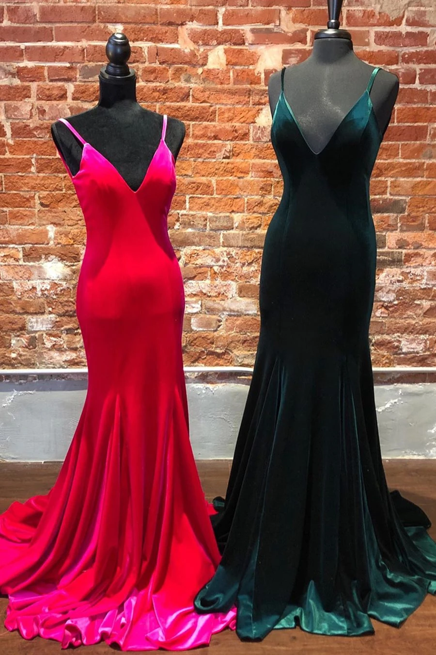 Женское бархатное платье-Русалка на тонких бретельках, длинное официальное вечернее платье с V-образным вырезом для выпускного вечера, 2021
Женское бархатное платье-Русалка на тонких бретельках, длинное официальное вечернее платье с V-образным вырезом для выпускного вечера, 2021