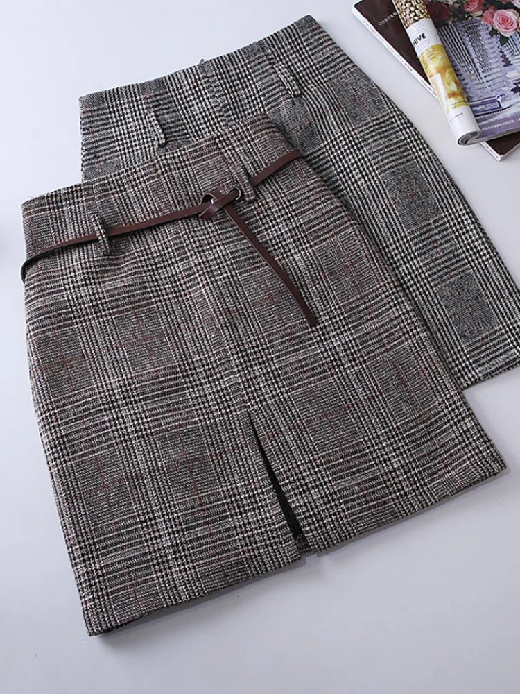 Mini Skirt Women Medium Thickness Woolen Woman Fall Winter New Joker Large Plaid Skirts Streetwear Front Split No Stretch Woven
Mini Skirt Women Medium Thickness Woolen Woman Fall Winter New Joker Large Plaid Skirts Streetwear Front Split No Stretch Woven