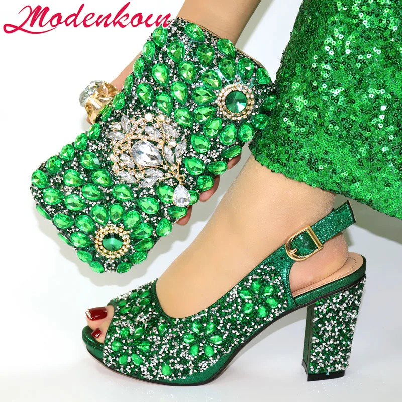 Lastest African Sets Green Color Italian Shoes with Matching Bags High Quality Women Shoe and Bag To Match for Parties Wedding
Lastest African Sets Green Color Italian Shoes with Matching Bags High Quality Women Shoe and Bag To Match for Parties Wedding
