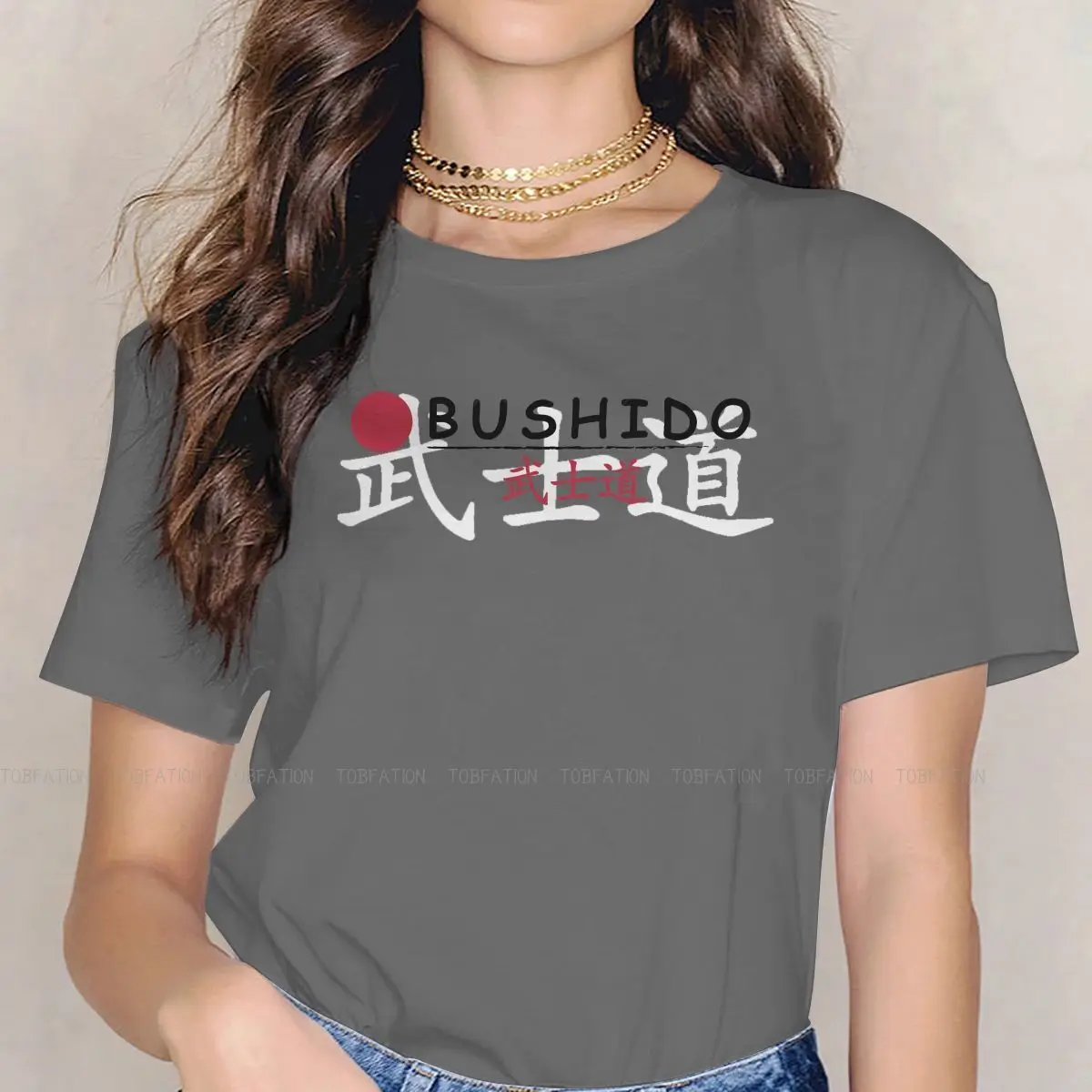 Женская футболка с круглым вырезом, из чистого хлопка 
Женская футболка с круглым вырезом, из чистого хлопка