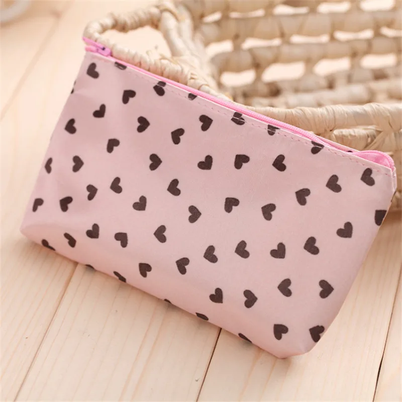 1Pc Woman Mini Cosmetic Make Up Bag Multi-Function Storage Bags for Outdoor Traveling Home Supplies New 4 Colors
1Pc Woman Mini Cosmetic Make Up Bag Multi-Function Storage Bags for Outdoor Traveling Home Supplies New 4 Colors