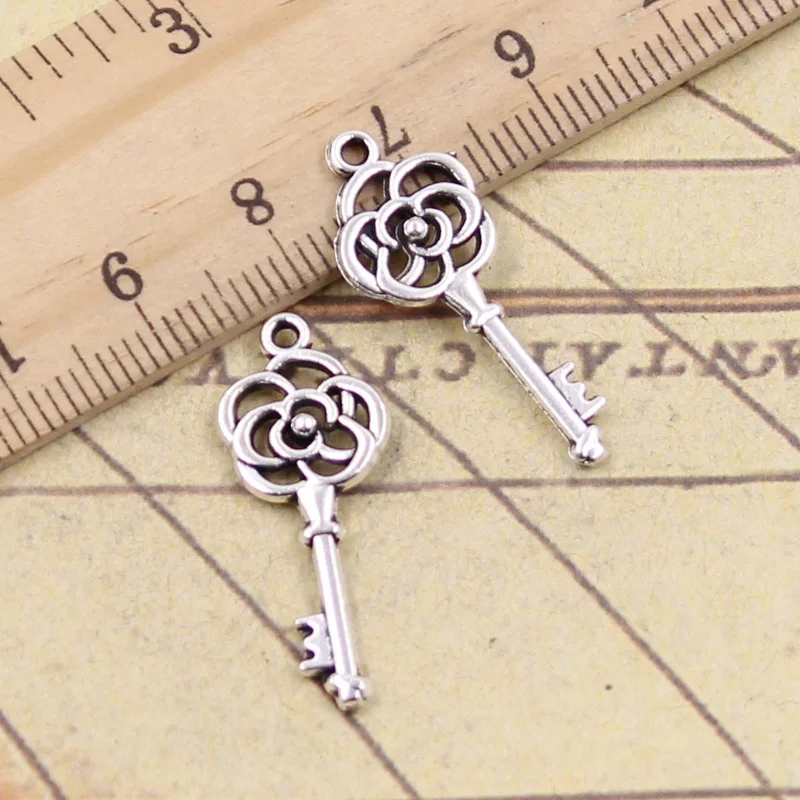 40pcs Charms Vintage Skeleton Key 28x11mm Tibetan Bronze Silver Color Pendants Antique Jewelry Making DIY Handmade Crafts
40pcs Charms Vintage Skeleton Key 28x11mm Tibetan Bronze Silver Color Pendants Antique Jewelry Making DIY Handmade Crafts
