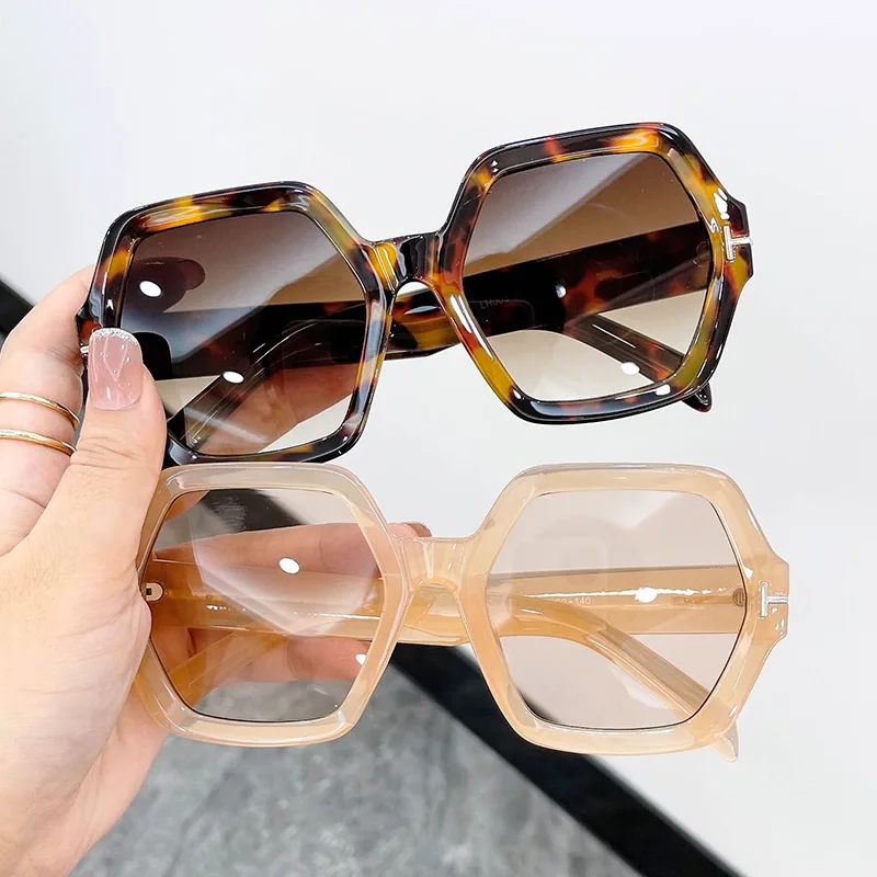 tom tf logo sunglasses women men 2022 brand designer ladies fashion polygon sun glasses vintage oculos de sol feminino uv400
tom tf logo sunglasses women men 2022 brand designer ladies fashion polygon sun glasses vintage oculos de sol feminino uv400