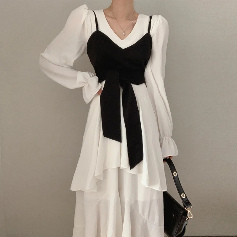 Women's dress 2021 summer new slim waist wrapped chest camisole + V-neck irregular trumpet sleeve long dress women
Women's dress 2021 summer new slim waist wrapped chest camisole + V-neck irregular trumpet sleeve long dress women