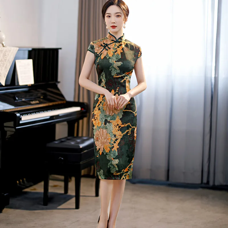 Sexy Chinese Style Short Sleeve Satin Mandarin Collar Cheongsam Flower Printed Rayon Qipao Oriental Dress For Women
Sexy Chinese Style Short Sleeve Satin Mandarin Collar Cheongsam Flower Printed Rayon Qipao Oriental Dress For Women