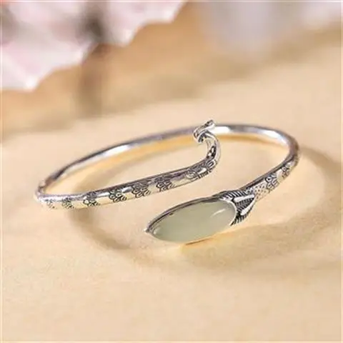 Original new inlaid natural Hetian white Chalcedony bracelet Chinese ancient style palace women adjustable brand jewelry
Original new inlaid natural Hetian white Chalcedony bracelet Chinese ancient style palace women adjustable brand jewelry