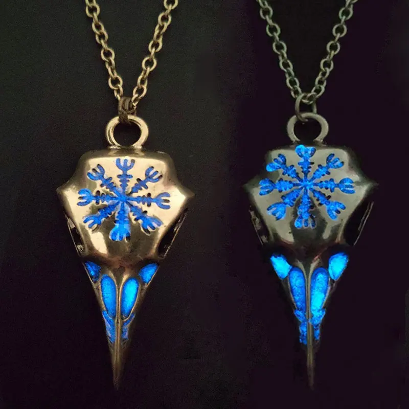 Vintage Viking Helm of Owe raven Crow Skull Luminous Pendant Necklace for Men women Gothic wicca glow in dark Retro Neck Chain
Vintage Viking Helm of Owe raven Crow Skull Luminous Pendant Necklace for Men women Gothic wicca glow in dark Retro Neck Chain