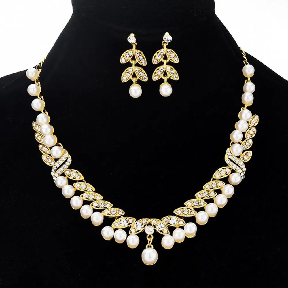 2021 Hot Sale Faux Pearl Rhinestone Leaf Dangle Earrings Necklace Bridal Wedding Jewelry Set for Women
2021 Hot Sale Faux Pearl Rhinestone Leaf Dangle Earrings Necklace Bridal Wedding Jewelry Set for Women