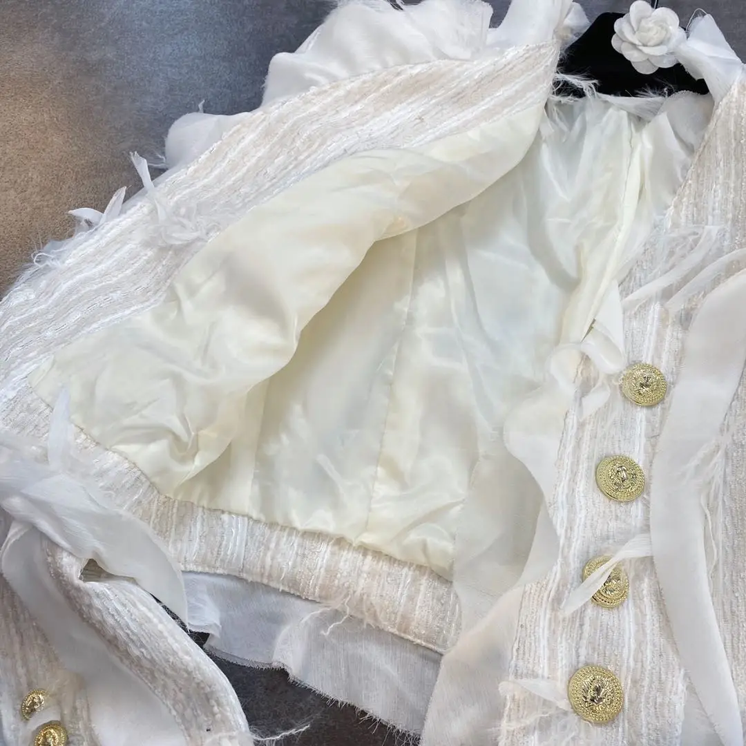 ZCSMLL 2021 spring stitching lotus leaf yarn tassel feather stitching heavy industry temperament woman jacket 2021 Summer
ZCSMLL 2021 spring stitching lotus leaf yarn tassel feather stitching heavy industry temperament woman jacket 2021 Summer