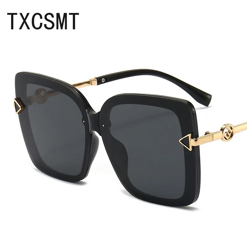 2021 Glasses Brand Oversized Sunglasses Women Luxury Gradient Sun Glasses Big Frame Vintage Eyewear UV400
2021 Glasses Brand Oversized Sunglasses Women Luxury Gradient Sun Glasses Big Frame Vintage Eyewear UV400