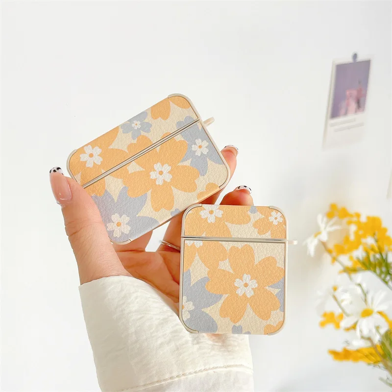 PU Leather Yellow Purple Flower AirPods 1 2 3 Pro Case Cover iPhone Bluetooth Earbuds Accessories Airpod Case Air Pods Case
PU Leather Yellow Purple Flower AirPods 1 2 3 Pro Case Cover iPhone Bluetooth Earbuds Accessories Airpod Case Air Pods Case