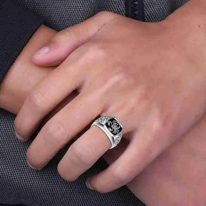 New Creative Top-quality Gothic Style Punk Scorpion Retro Sale Hot Rings Male Jewelry Scorpion For Men Ring Pattern Party I3Z7
New Creative Top-quality Gothic Style Punk Scorpion Retro Sale Hot Rings Male Jewelry Scorpion For Men Ring Pattern Party I3Z7