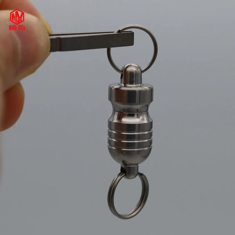 Magnetic Buckle Titanium Alloy Double Section Detachable Strong Magnetic Fast Hanging Key Pendant EDC Tool
Magnetic Buckle Titanium Alloy Double Section Detachable Strong Magnetic Fast Hanging Key Pendant EDC Tool