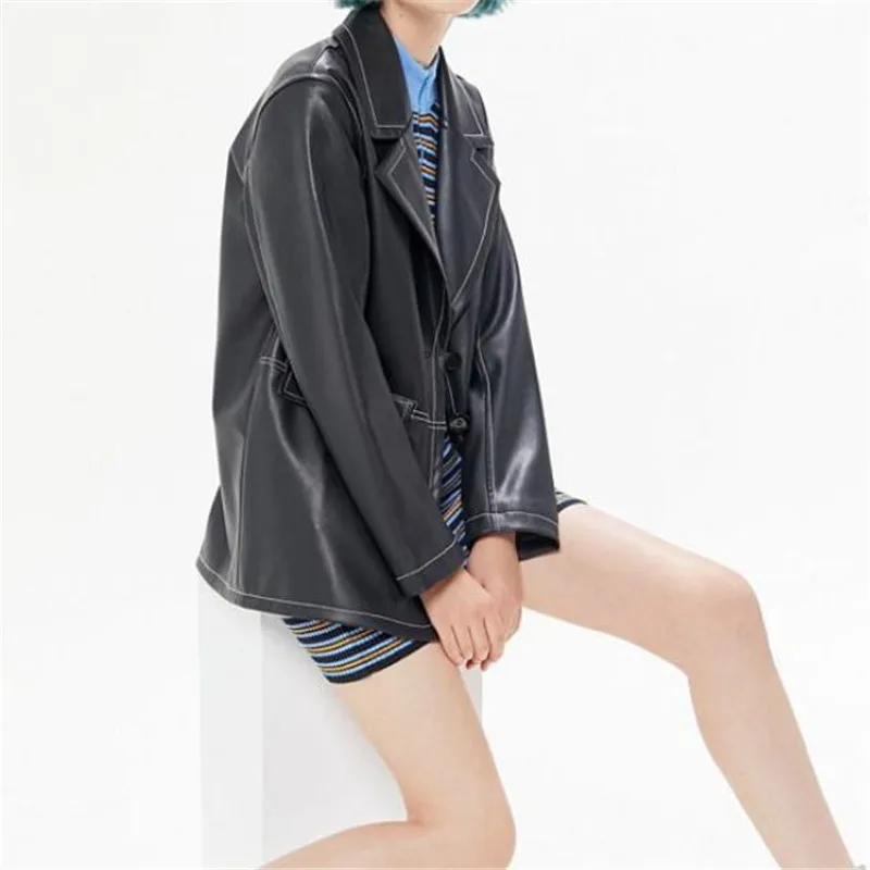2019 New Fashion Women Jacket Smooth Motorcycle Faux Leather Jacket Ladies Long Sleeve Autumn Winter Biker Streetwear Black Coat
2019 New Fashion Women Jacket Smooth Motorcycle Faux Leather Jacket Ladies Long Sleeve Autumn Winter Biker Streetwear Black Coat
