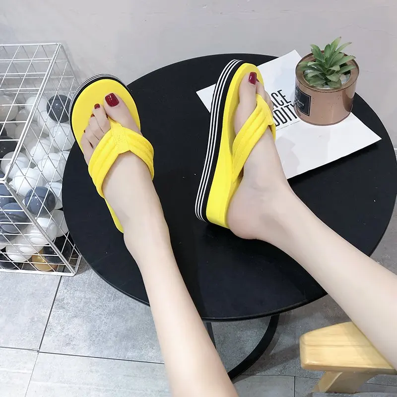 Wedge Slippers Flip-flops New Style Platform Soft Soles Comfortable Flip-flops Open Toe Flip-flops Women Beach Slippers Casual
Wedge Slippers Flip-flops New Style Platform Soft Soles Comfortable Flip-flops Open Toe Flip-flops Women Beach Slippers Casual