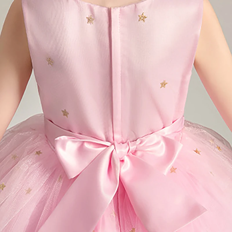 Flower Girls Dresses O-Neck Ball Gown Bow Knee-Length Pearls Flowers Lace Sleeveless Tank Tull Elegant Kids Party Princess D254 
Flower Girls Dresses O-Neck Ball Gown Bow Knee-Length Pearls Flowers Lace Sleeveless Tank Tull Elegant Kids Party Princess D254