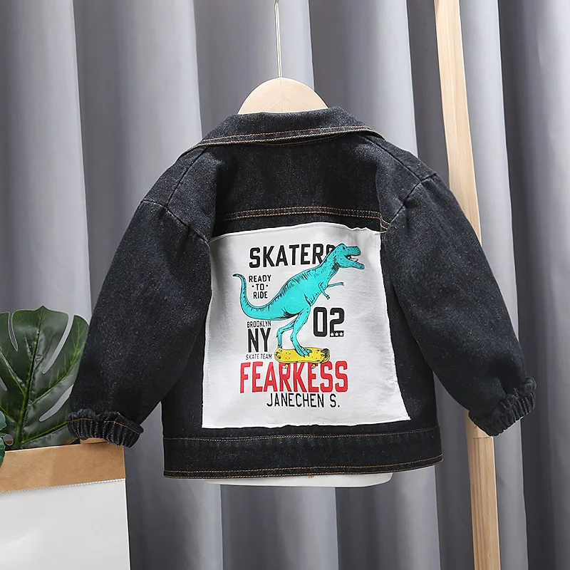 1-4Y Cartoon dinosaur Denim Jacket Boys Fashion Letter Coats Children Clothing Baby Girls Clothes Outerwear Jean Jackets Coat 
1-4Y Cartoon dinosaur Denim Jacket Boys Fashion Letter Coats Children Clothing Baby Girls Clothes Outerwear Jean Jackets Coat