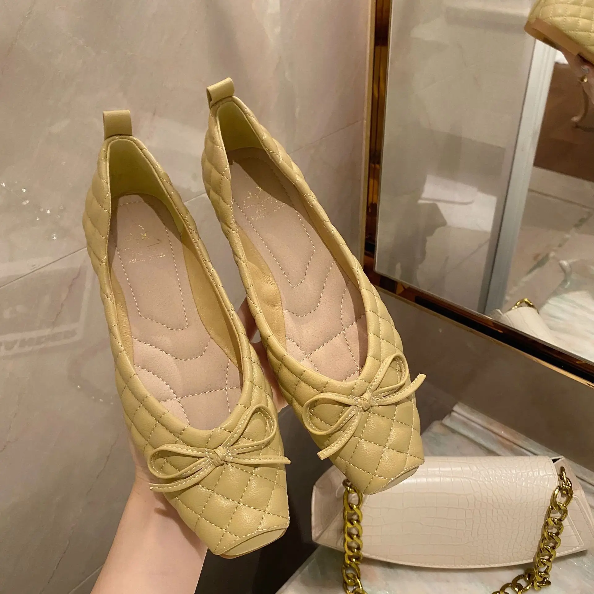 Soft Casual Woman Shoe Shallow Mouth Female Footwear Bow-Knot Modis Square Toe Dress Butterfly New Summer 2021 Butterfly-knot Ru
Soft Casual Woman Shoe Shallow Mouth Female Footwear Bow-Knot Modis Square Toe Dress Butterfly New Summer 2021 Butterfly-knot Ru